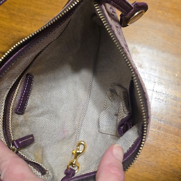 Dooney & Bourke Vintage purple logo canvas and dark purple shoulder bag - Picture 12 of 16